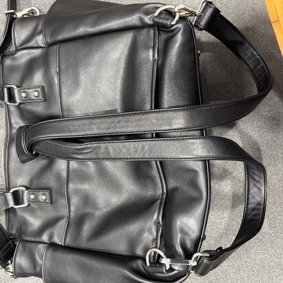 GEMINI CONVERTIBLE BACKPACK BLACK | AQUA LINING | SILVER HARDWARE - Picture 6 of 6